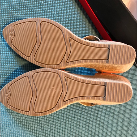 Women’s Rialto Wedges - Picture 8 of 8